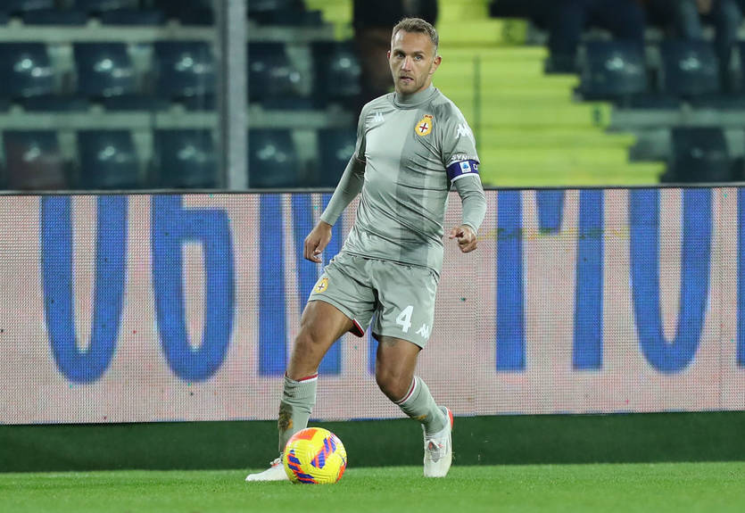 Лидер Дженоа заразился коронавирусом