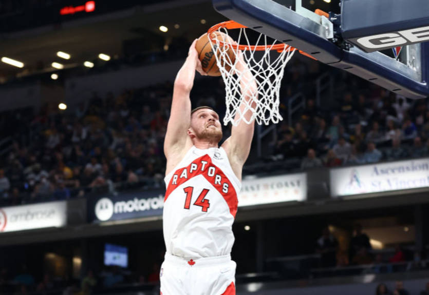 Михайлюк не спас Торонто от поражения в матче против Филадельфии