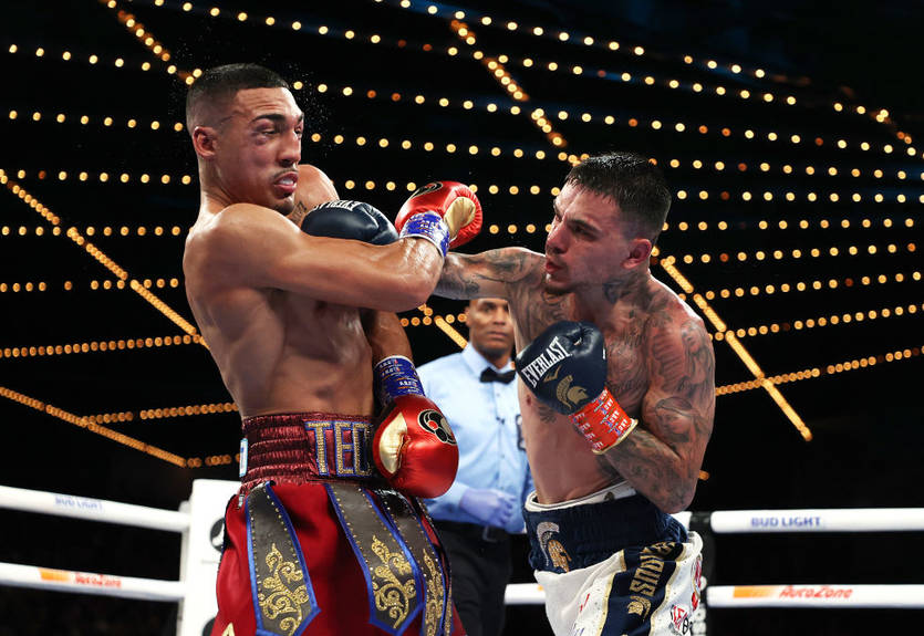 Победа Камбососа над Лопесом стала апсетом года по версии The Ring Победа Камбососа над Лопесом стала апсетом года по версии The Ring