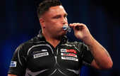 Чемпион мира по дартсу сложил свои полномочия Чемпион мира по дартсу сложил свои полномочия