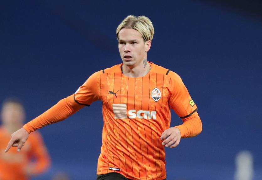 Английский клуб не оставляет попыток подписать Мудрика