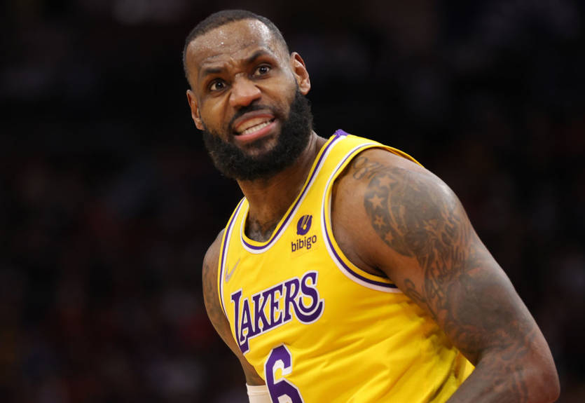 ЛеБрон накинулся в Twitter на комментатора Вашингтона за слова о Кевине Портере-младшем