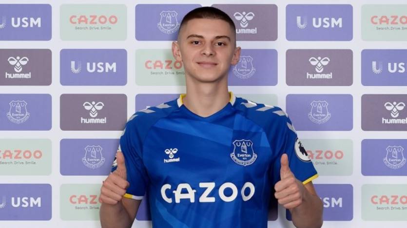 Виталий Миколенко  / evertonfc.com