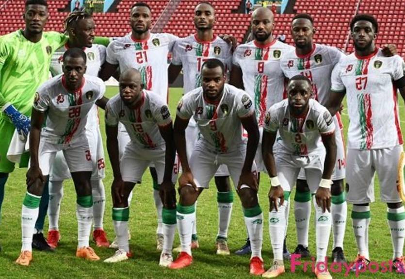 Конфуз дня: На Кубке Африки трижды включили неправильный гимн сборной