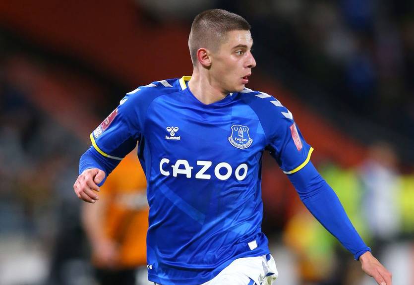 Миколенко поучаствовал в голевой атаке Эвертона в своем дебютном матче в АПЛ