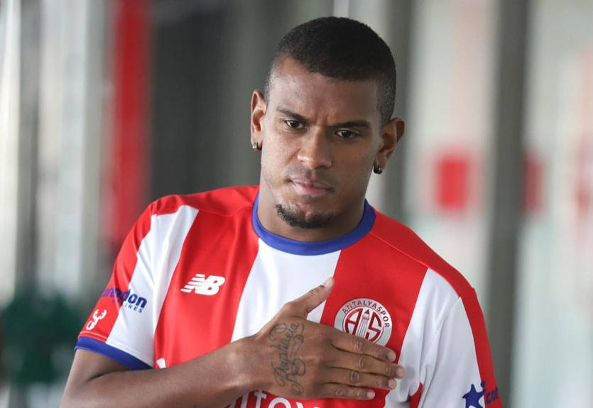 Экс-игрок Шахтера перебрался в Турцию