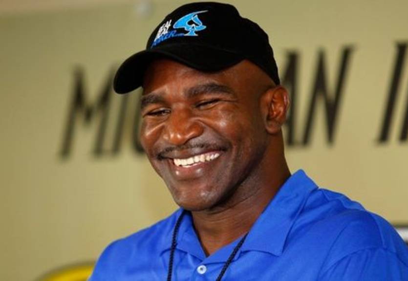 Бой Холифилда с Нильсеном перенесен