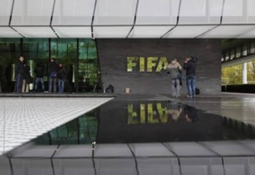 ФИФА принимает апелляции от чиновников