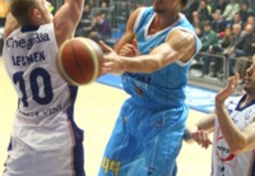 Лига А. Дроздов уступил Канту