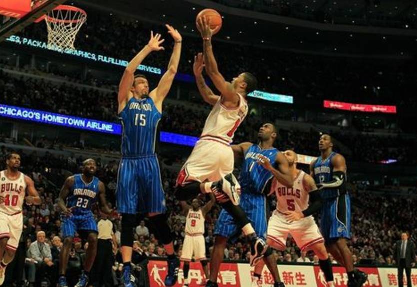 НБА. Чикаго сильнее Орландо, Сакраменто бьет Лейкерс