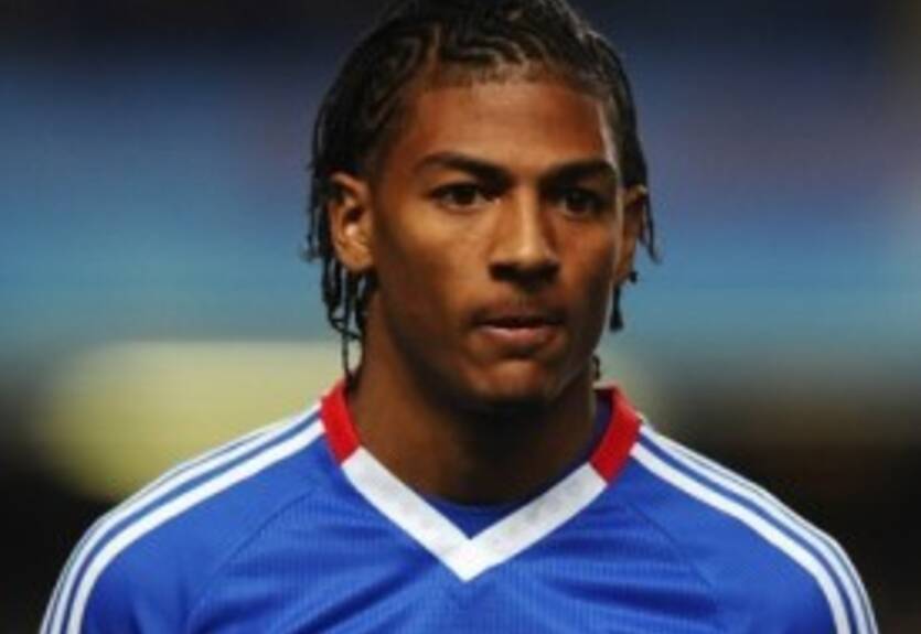 Челси отдает еще одного таланта