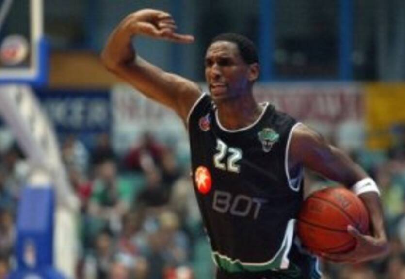 Келати готовится бежать из России