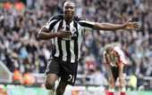 Ньюкасл не будет продавать Амеоби