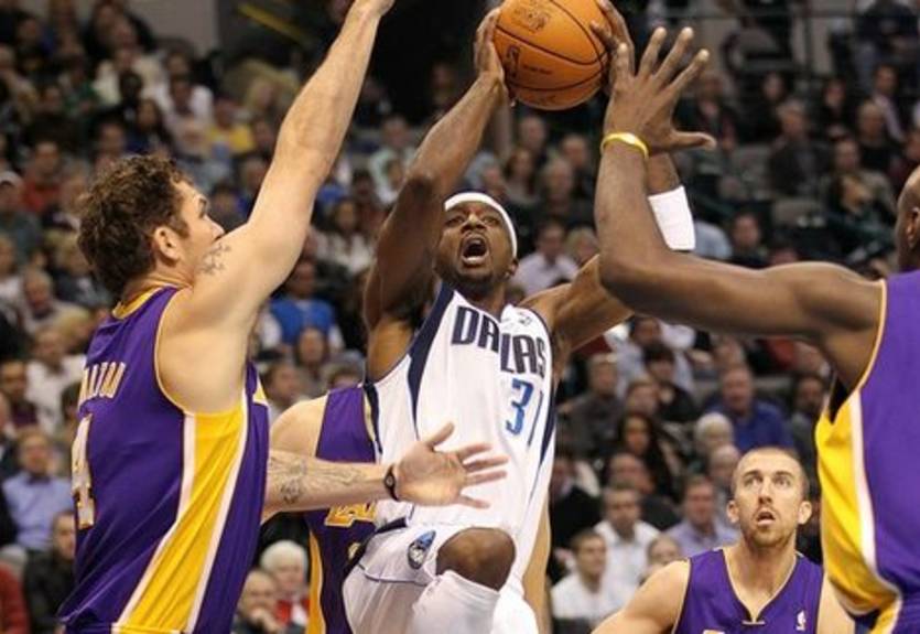 НБА. Долгожданная победа Далласа, овертаймы в Орландо и Сакраменто