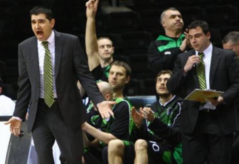 Еврокубок. Будивельник уступает Арису (18.01.11)