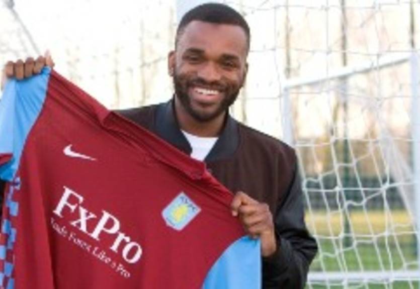 Бент — игрок Астон Виллы