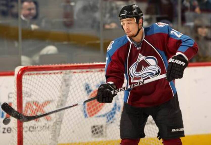 НХЛ. Лидер Колорадо возвращается в состав