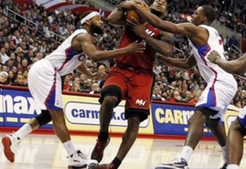 ЛеБрон травмировал голеностоп