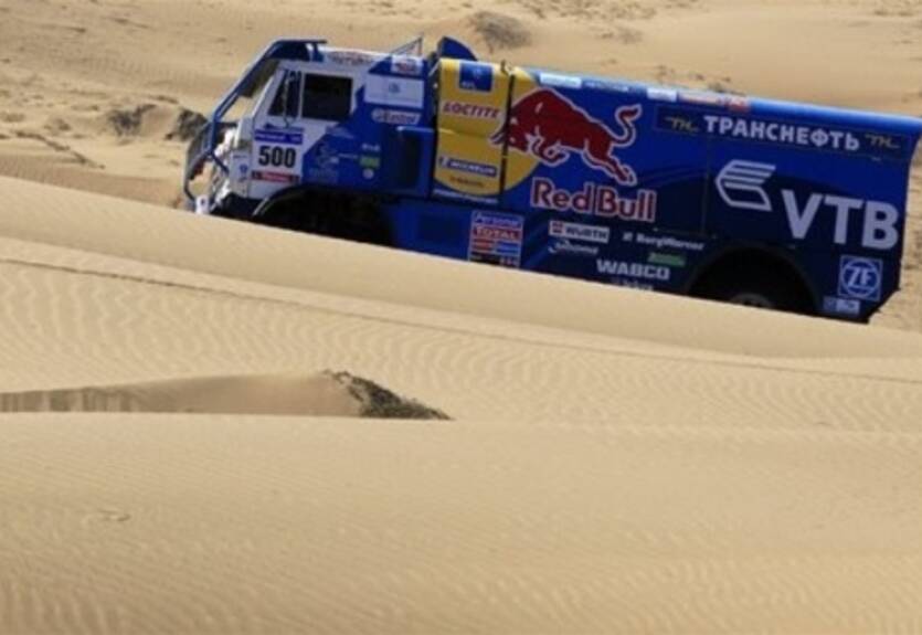Дакар — 2011. Этап 11-й. Грузовики. Чагин улетает в отрыв