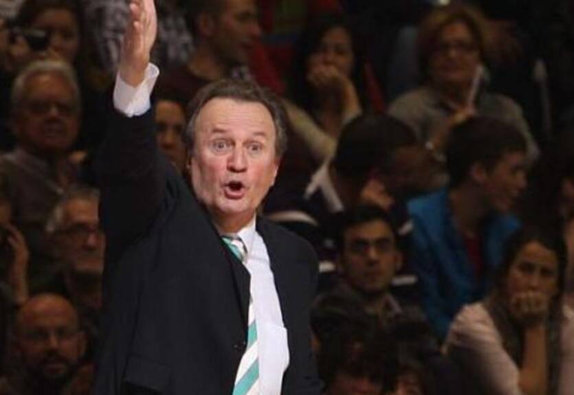 Уникаха настроена сменить тренера