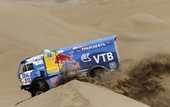 Дакар — 2011. Этап 8-й. Грузовики. Империя наносит ответный удар!