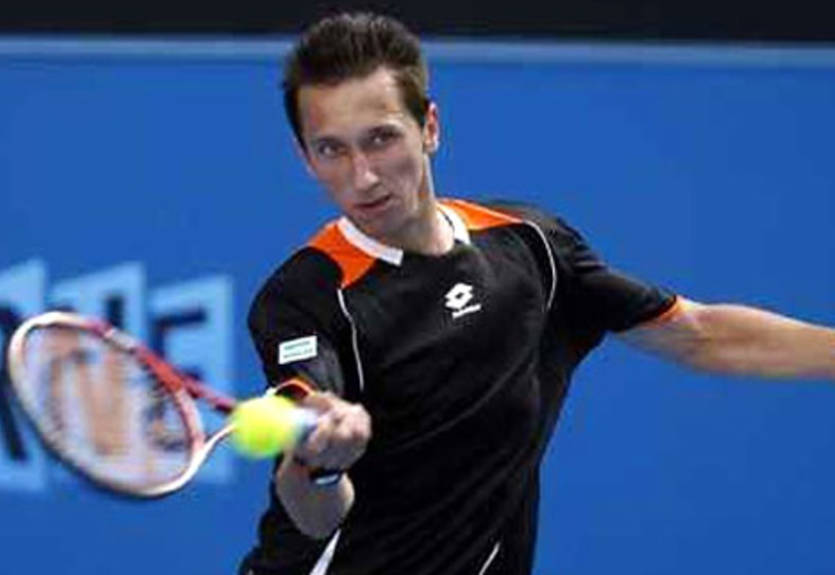 Стаховский вышел во второй раунд турнира в Сиднее