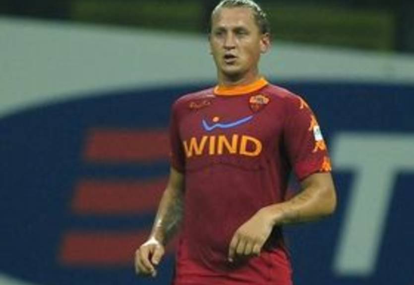 Милан нацелился на лучшего защитника Ромы