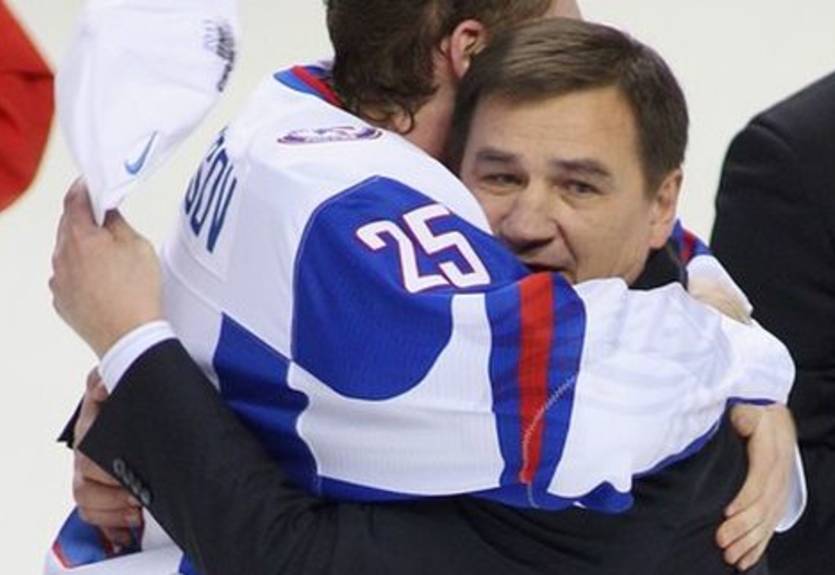 Российских хоккеистов сняли с рейса из-за пьянства