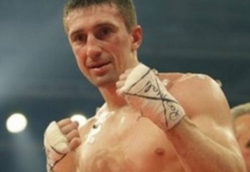 Сенченко не будет драться с Альваресом