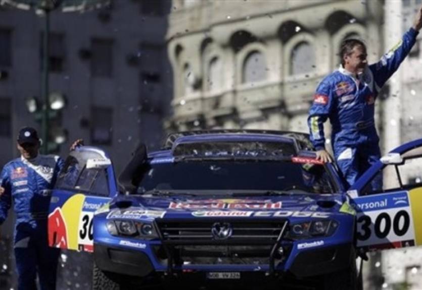 Дакар — 2011. Этап 2-й. Автомобили. Сайнс вновь победил на этапе