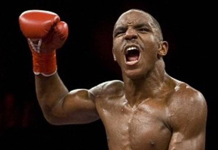 Александер: "Прямые удары убьют Брэдли"