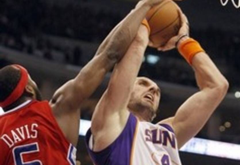 Центровой Финикса раскритиковал партнеров по команде