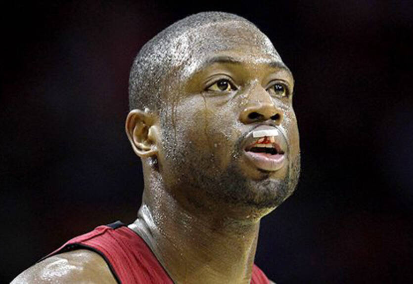 НБА. Шоу Уэйда, развязка в Сакраменто, победа Лейкерс