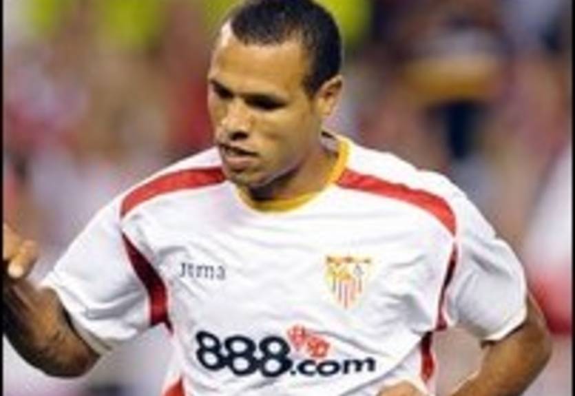 Фабиано намерен остаться в Севилье