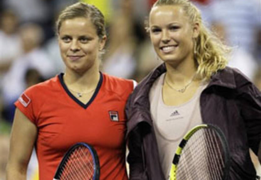 Возняцки и Клийстерс проведут выставочный матч