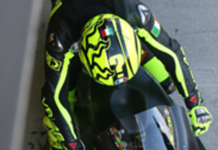 MotoGP. В Дукати взволнованы формой Росси