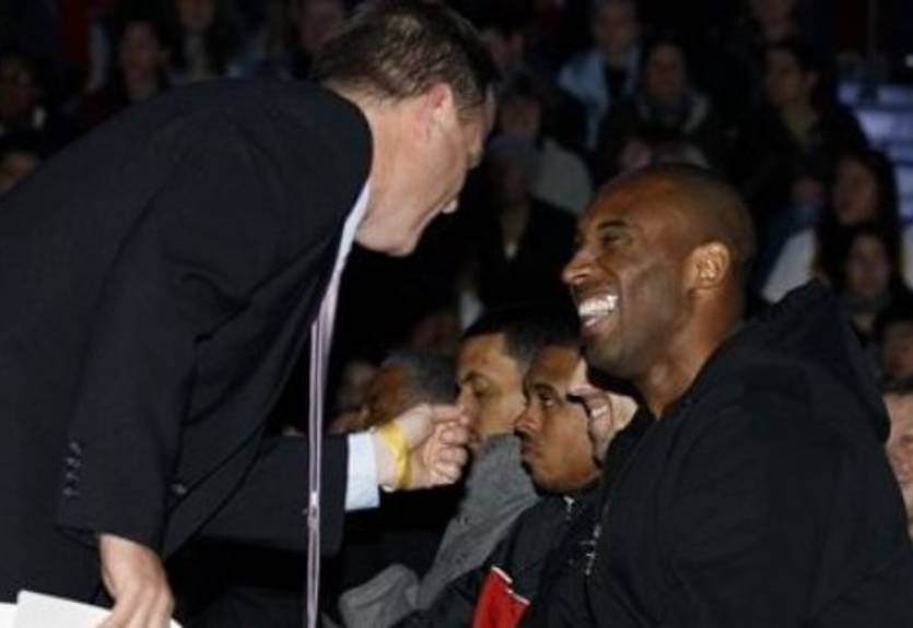 Брайант лидирует в голосовании болельщиков