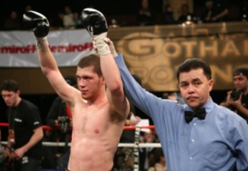 Салита одолел Вэйку