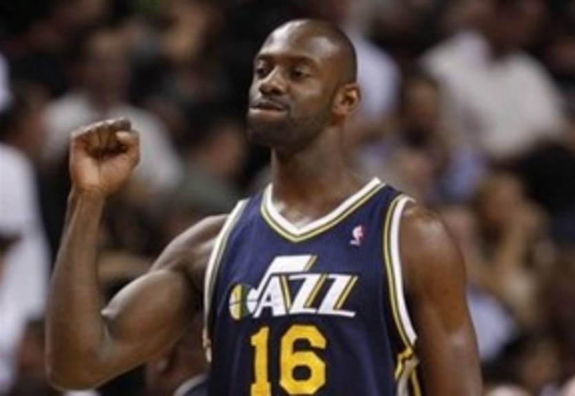 У Элсона проблемы с визой