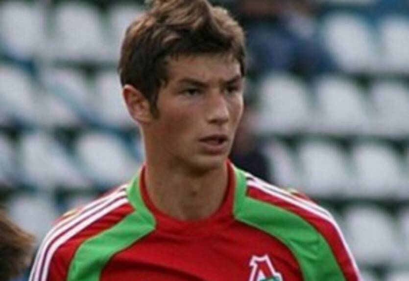 Палермо пополнится защитником Локомотива