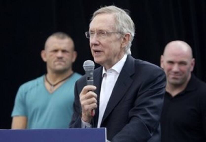 "UFC 131 пройдет в Торонто"