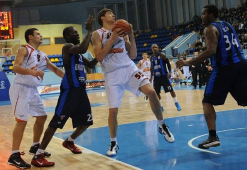 Суперлига. Днепр обыграл Донецк