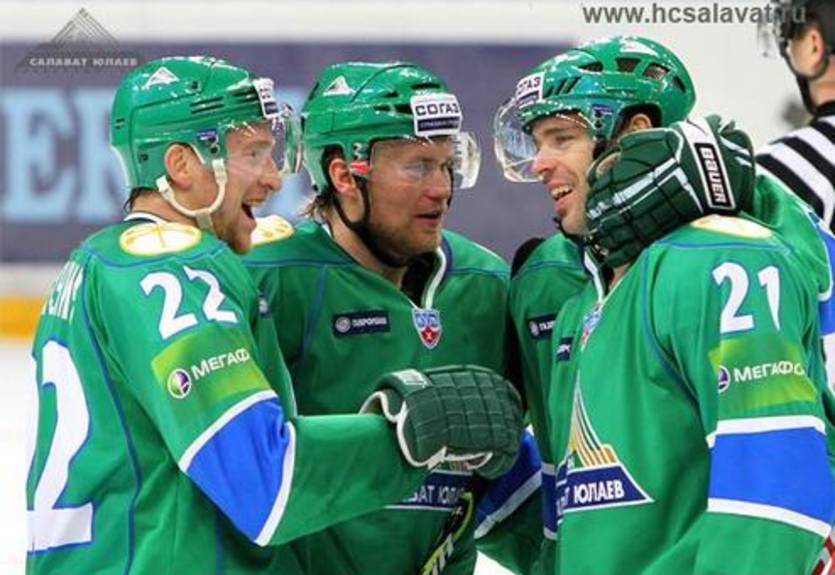 КХЛ. Преображение Салавата, первый хет-трик Боброва