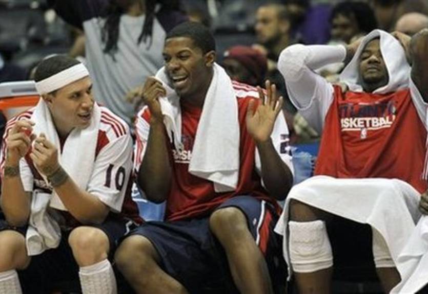 НБА. Убедительные победы Атланты и Клипперс