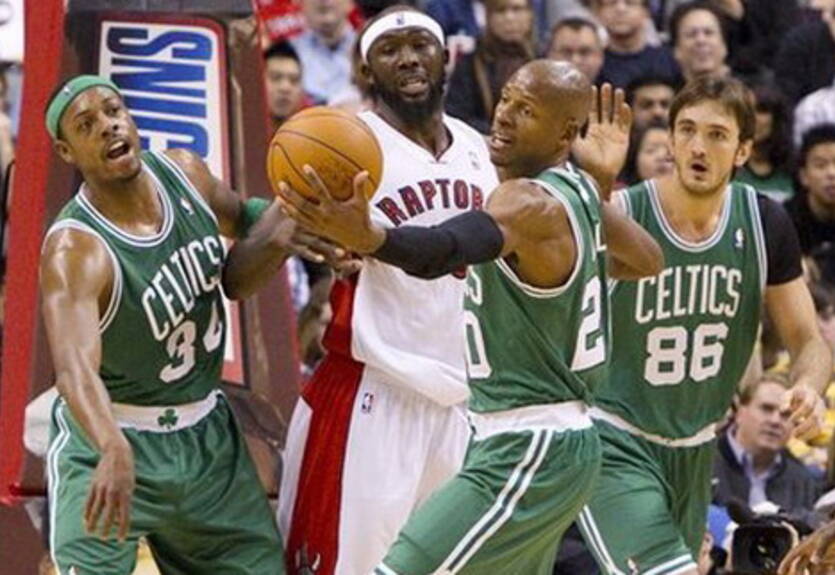 НБА. Торонто вырвали победу у Бостона