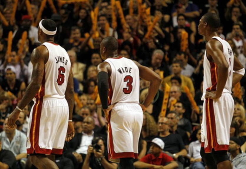 Майами деклассировали Нью-Джерси, Даллас легко обыграл Клипперс