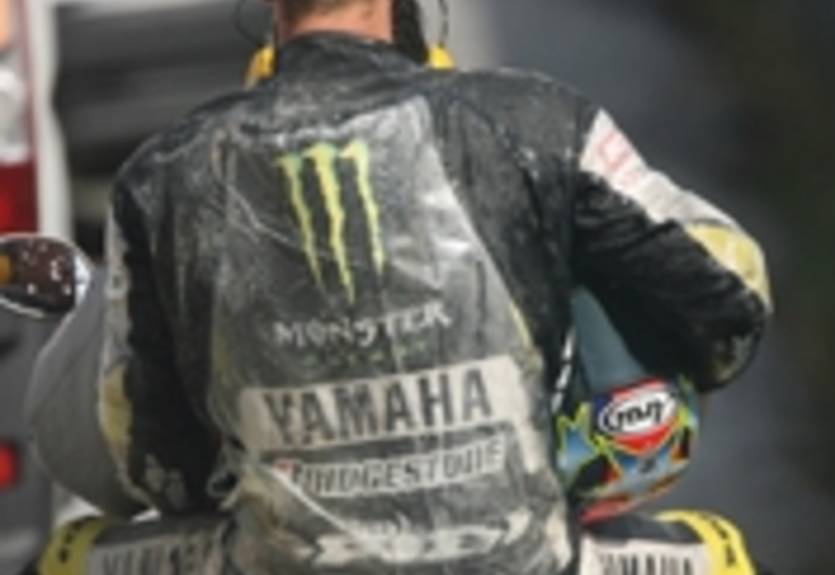 MotoGP. Эдвардс спокоен после падения на практике