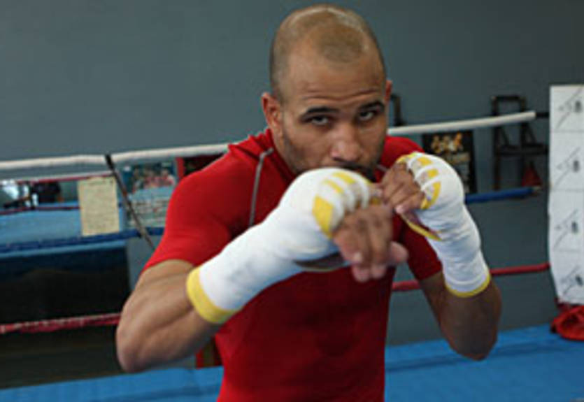 В Golden Boy еще один боец