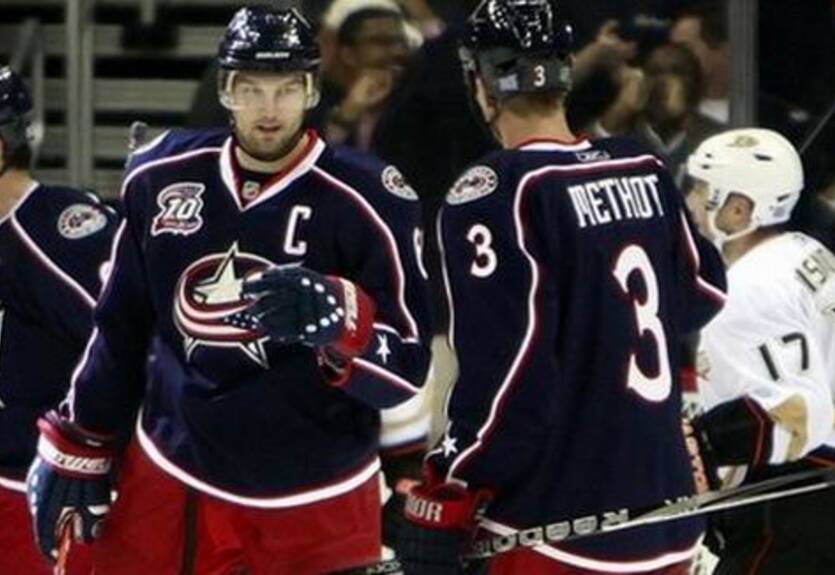 НХЛ. Удачный день для Баффало, Чикаго, Коламбуса и Лос-Анджелеса