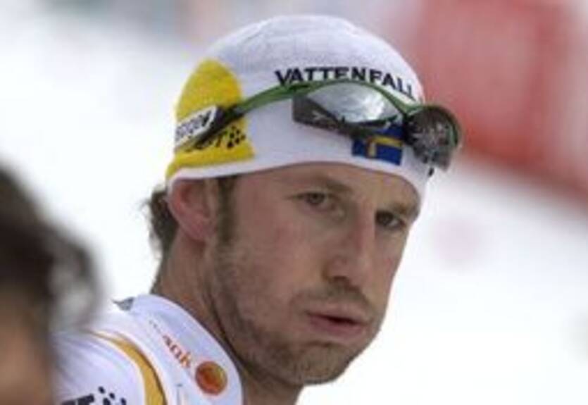 Сборная Швеции по лыжным гонкам пострадала от австрийского полицейского